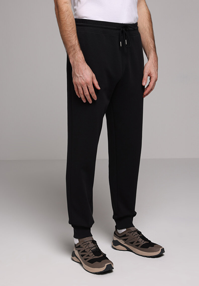 Afișați detalii pentru Pantaloni De Trening De Barbati Negru Regular Fit  Cl1078321