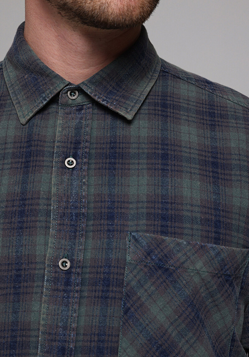 Imagine a Camasa Cu Maneca Lunga De Barbati Verde Regular Fit Cl1077508