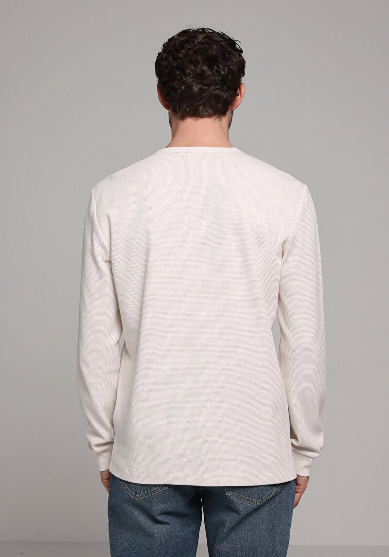 Imagine a Tricou Cu Maneca Lunga De Barbati Bej Regular Fit Cl1078190