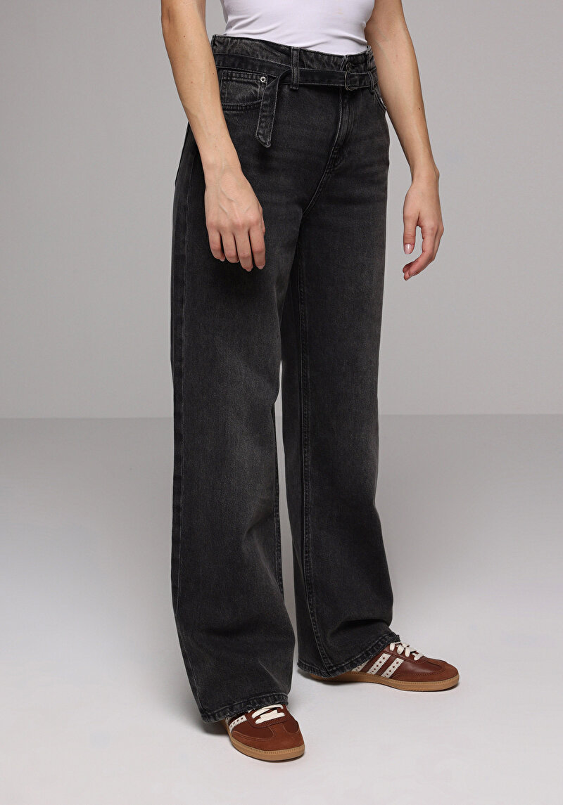 Imagine a Pantaloni De Dama Negru Regular Fit 970 Berry Cl1078219