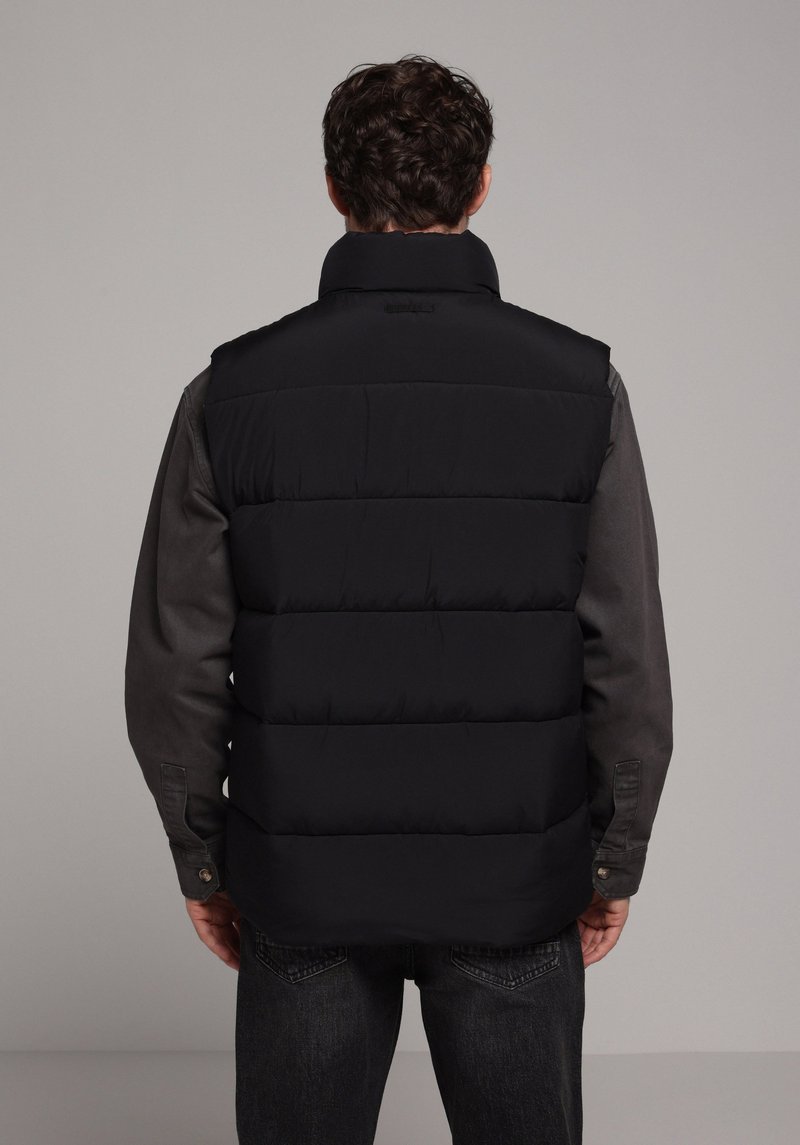 Imagine a Vesta De Barbati Negru Regular Fit  Cl1077593