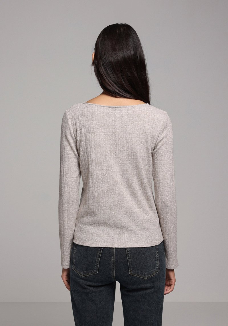Imagine a Pulover De Dama Regular Fit Cl1077145