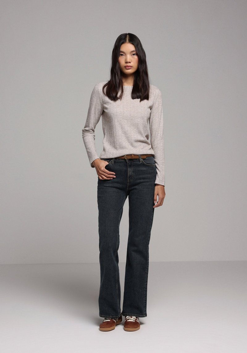Imagine a Pulover De Dama Regular Fit Cl1077145