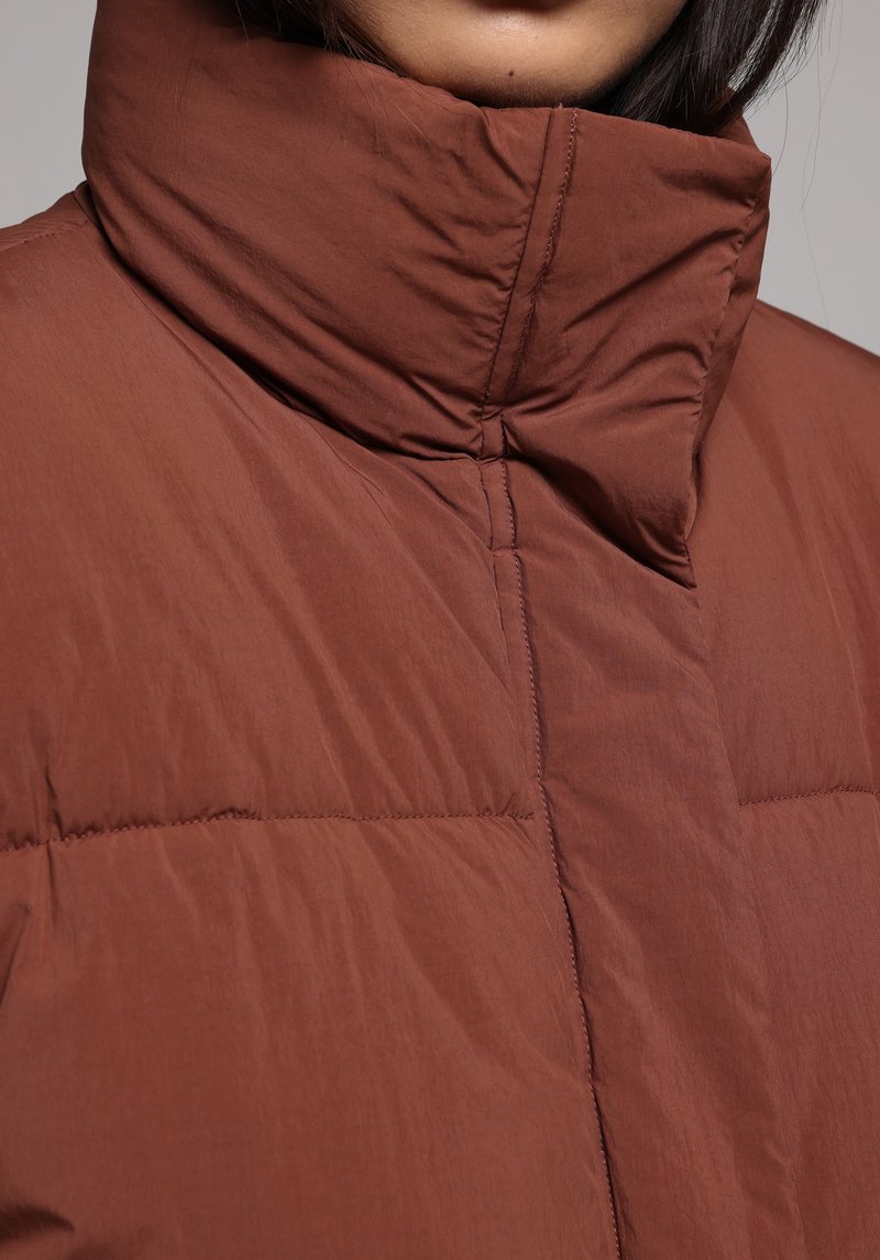 Imagine a Vesta De Dama Maro Regular Fit Cl1077668
