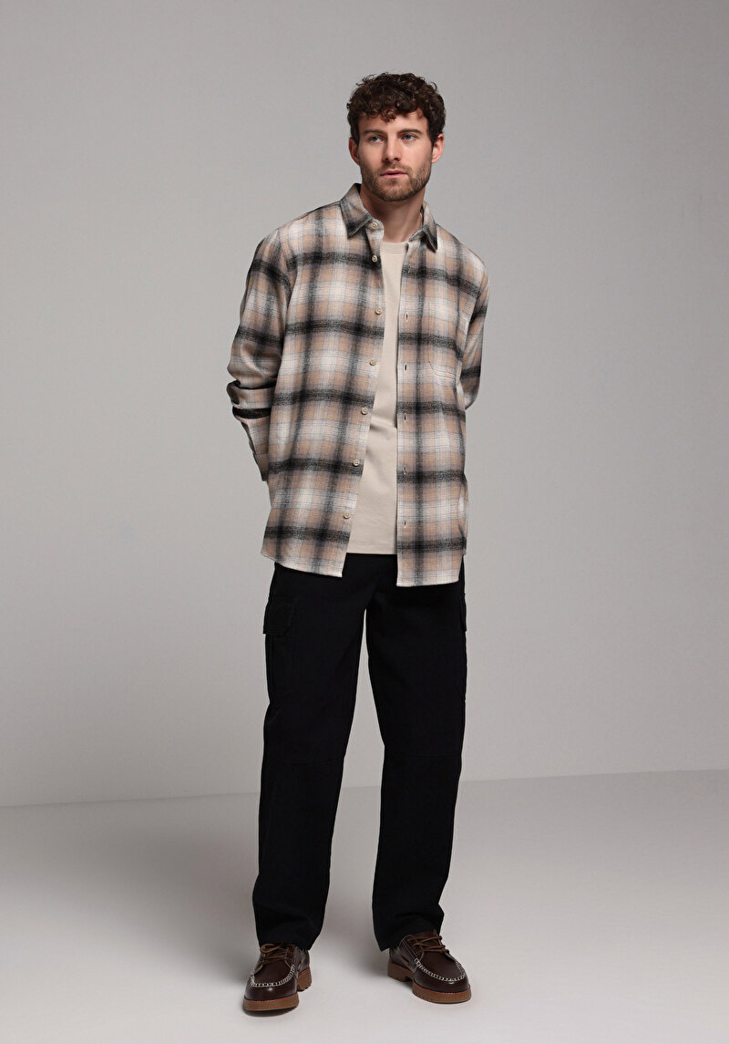 Imagine a Camasa Cu Maneca Lunga De Barbati Bej Comfort Fit Cl1077505