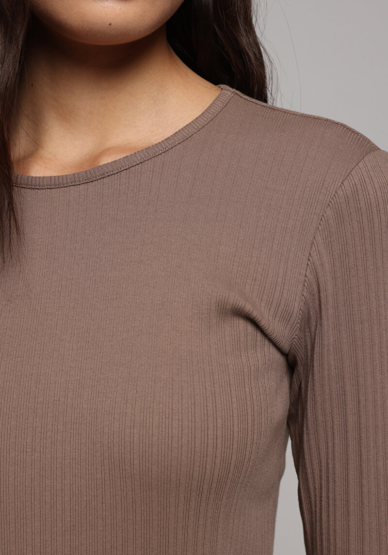 Afișați detalii pentru Pulover De Dama Maro Slim Fit  Cl1078043