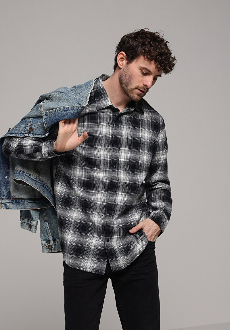 Imagine a Camasa Cu Maneca Lunga De Barbati Albastru Marin Regular Fit Cl1077584