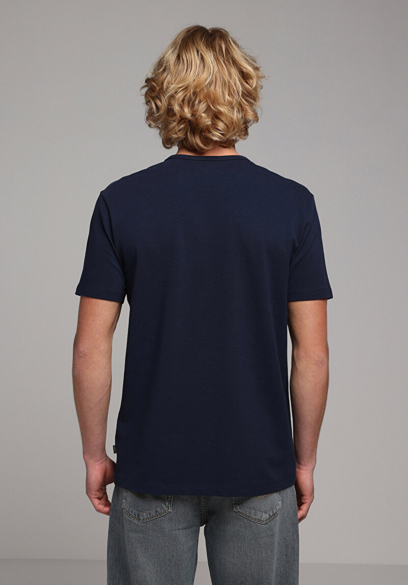 Imagine a Tricou Cu Maneca Scurta De Barbati Albastru Marin Regular Fit Cl1080060