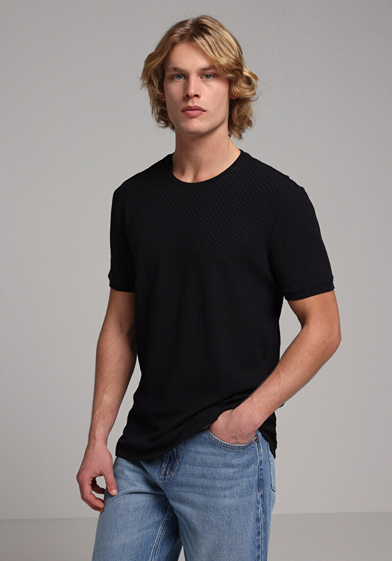 Imagine a Tricou Cu Maneca Scurta De Barbati Negru Regular Fit  Cl1077331