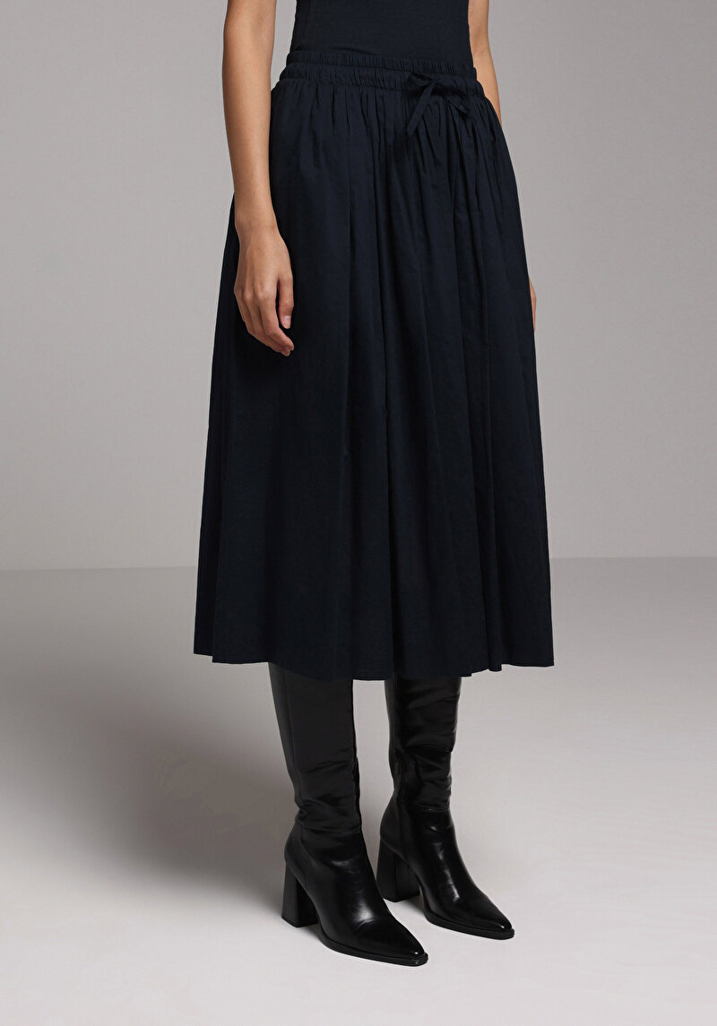 Imagine a Fusta De Dama Albastru Marin Midi Cl1079186