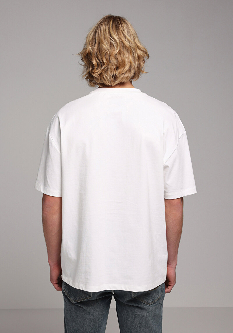 Imagine a Tricou Cu Maneca Scurta De Barbati Alb Oversize Fit Cl1080061