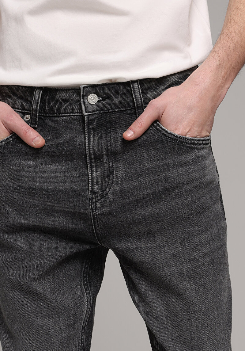 Afișați detalii pentru Pantaloni De Barbati  Straight Fit 044 Karl Cl1079654