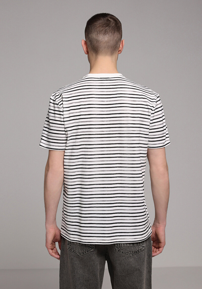 Imagine a Tricou Cu Maneca Scurta De Barbati Regular Fit Cl1079441