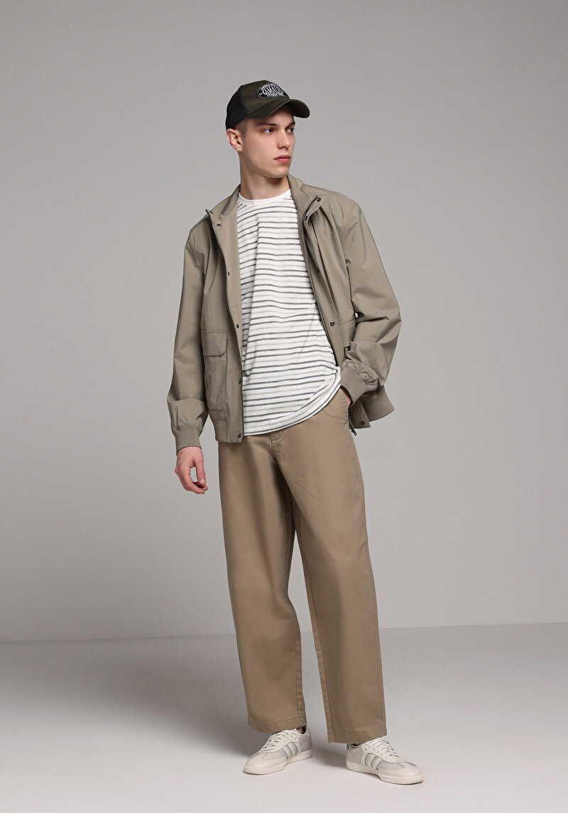 Imagine a Pantaloni De Barbati Bej Relaxed Fit  Cl1077458