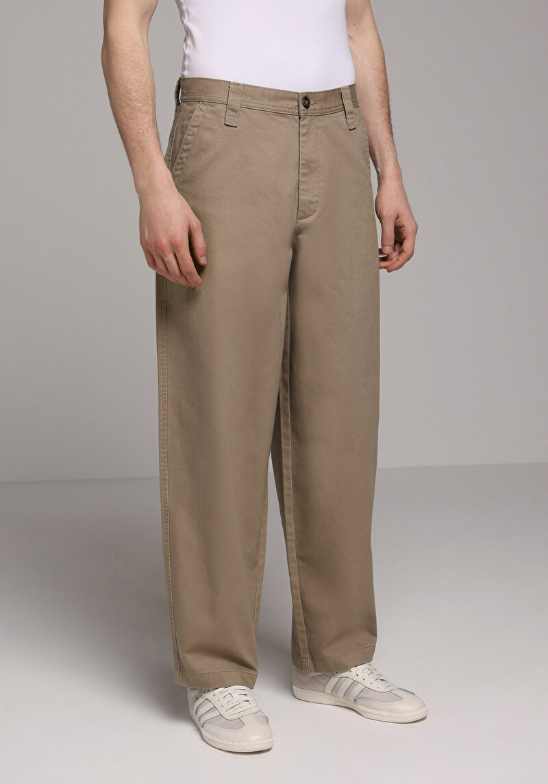 Imagine a Pantaloni De Barbati Bej Relaxed Fit Cl1077458
