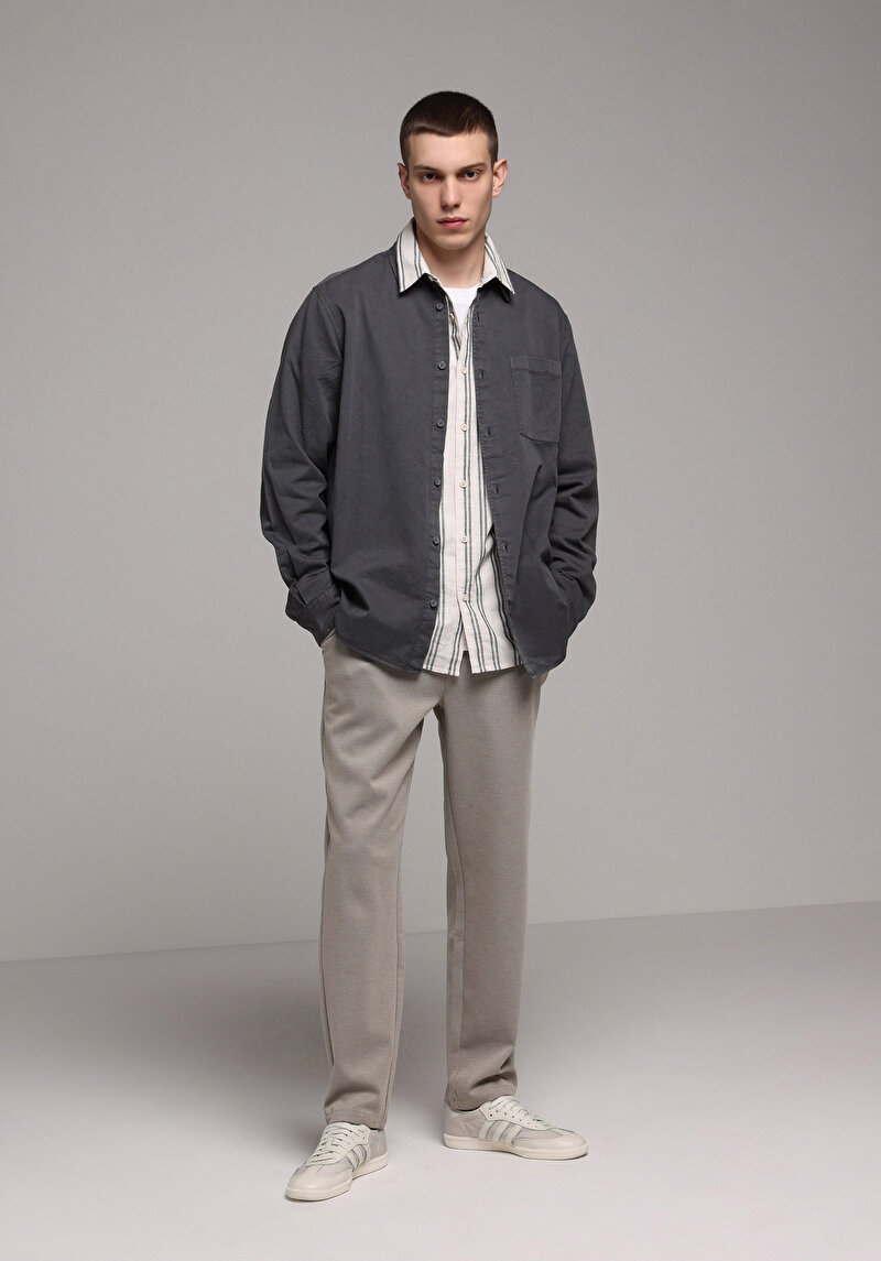 Imagine a Pantaloni De Barbati Bej Regular Fit  Cl1079345