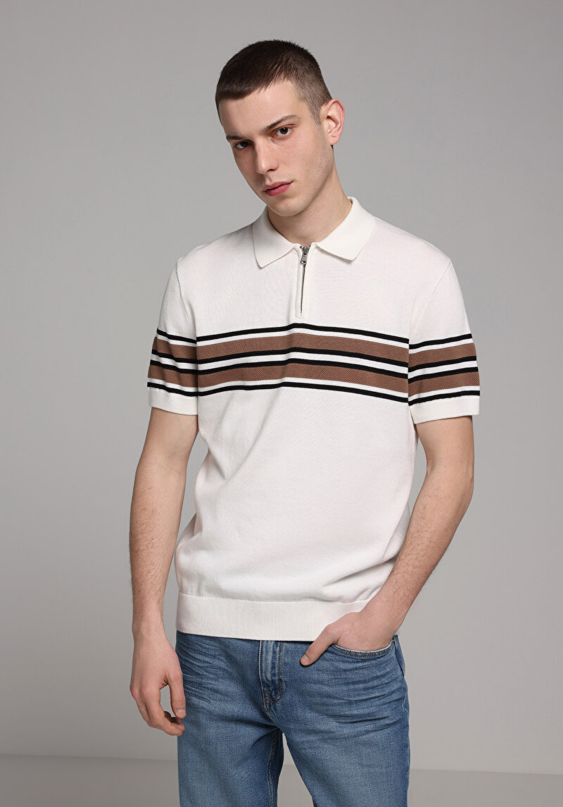 Imagine a Pulover Cu Mâneci Scurte De Barbati Alb Regular Fit  Cl1077902