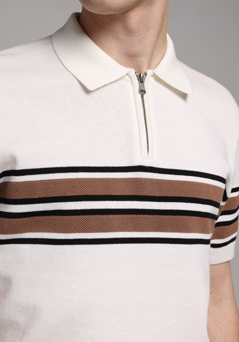 Imagine a Pulover Cu Mâneci Scurte De Barbati Alb Regular Fit Cl1077902