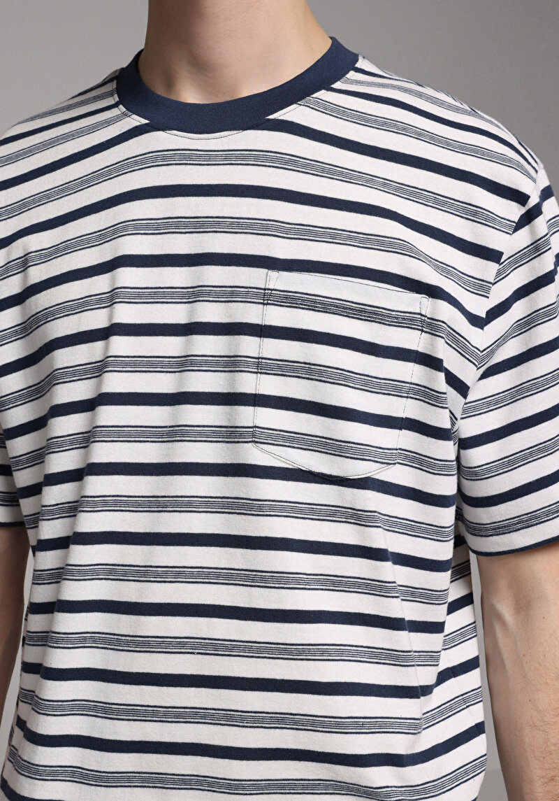 Imagine a Tricou Cu Maneca Scurta De Barbati Albastru Marin Comfort Fit  Cl1078661