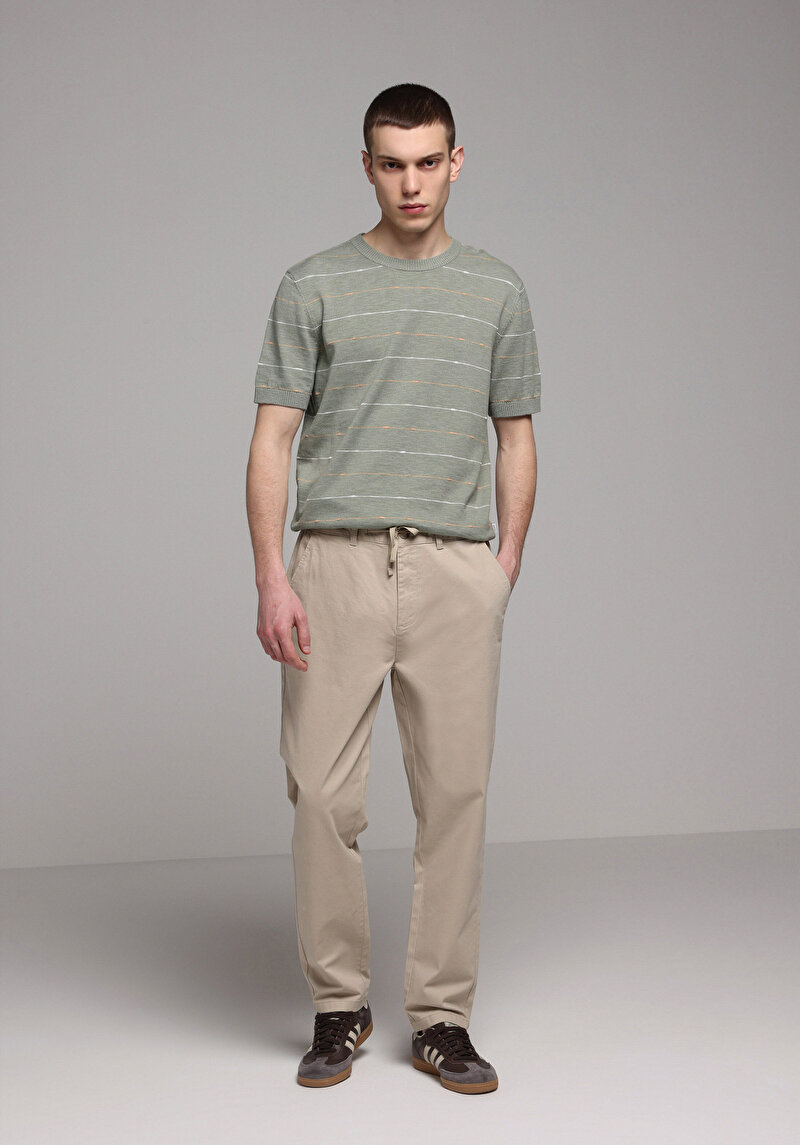 Imagine a Pantaloni De Barbati Bej Regular Fit  Cl1079372