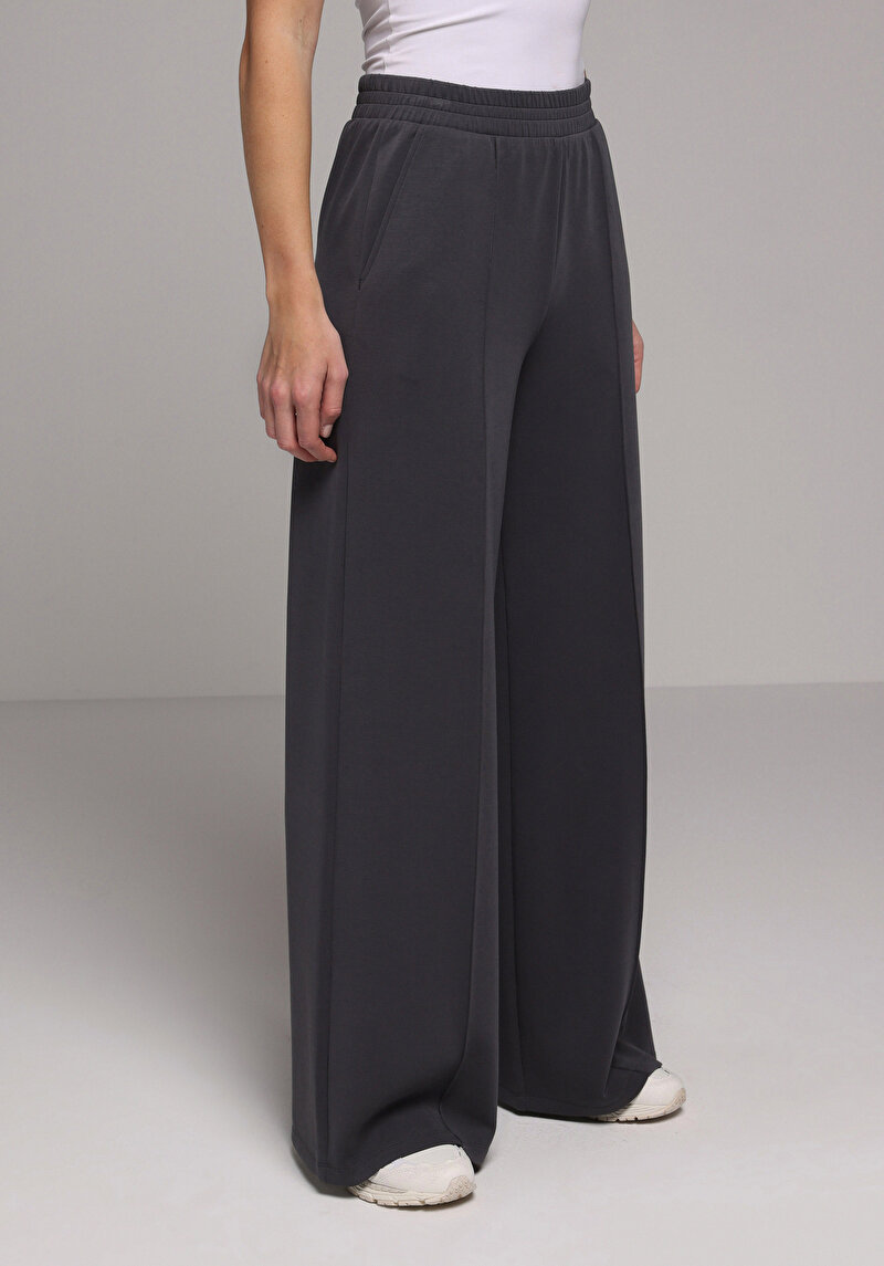 Imagine a Pantaloni De Trening De Dama Antracit Regular Fit Cl1077959