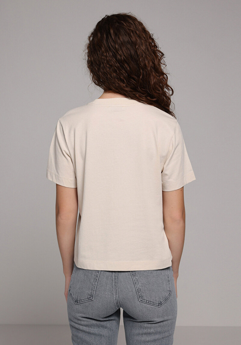 Afișați detalii pentru Tricou Cu Maneca Scurta De Dama Bej Boxy Fit  Cl1079348