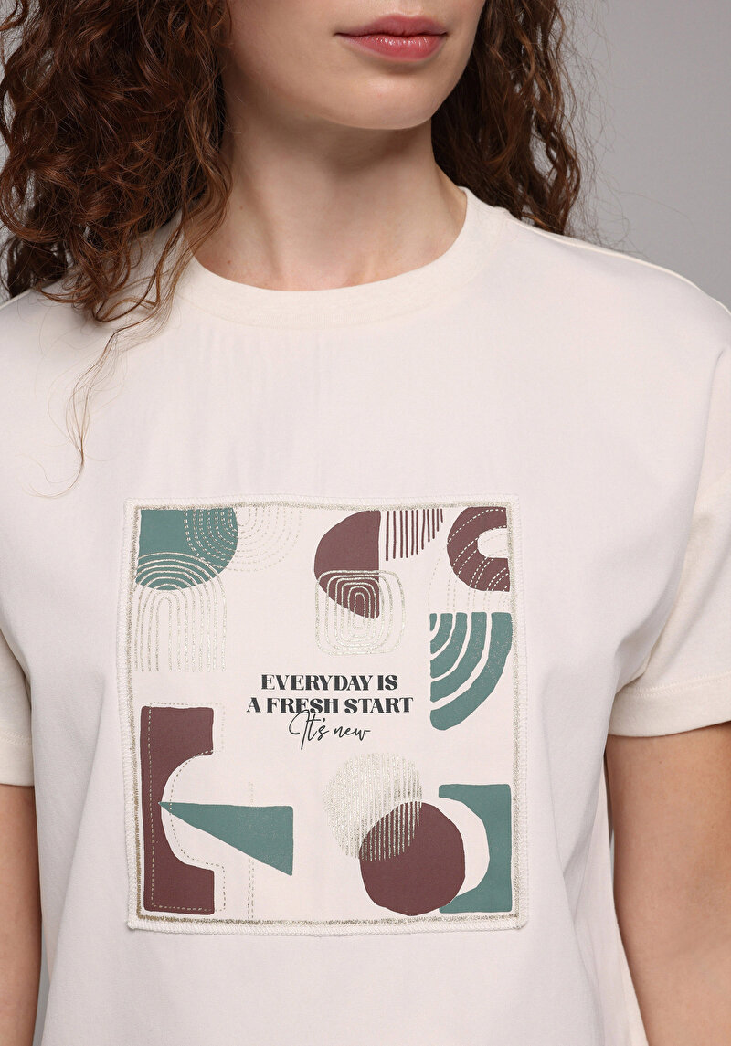 Afișați detalii pentru Tricou Cu Maneca Scurta De Dama Ecru Regular Fit  Cl1079370