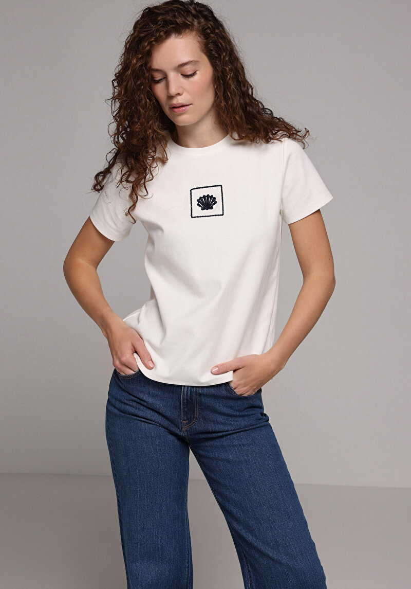 Imagine a Tricou Cu Maneca Scurta De Dama Alb Regular Fit Cl1079444