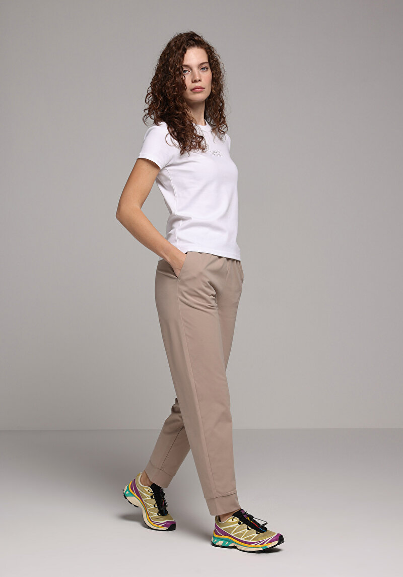 Afișați detalii pentru Pantaloni De Trening De Dama Bej Regular Fit  Cl1078956