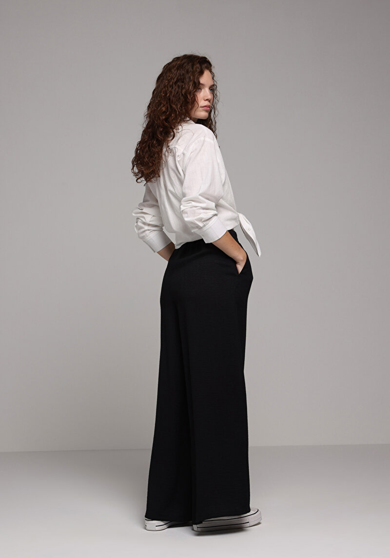 Imagine a Pantaloni De Dama Negru Regular Fit Cl1079430