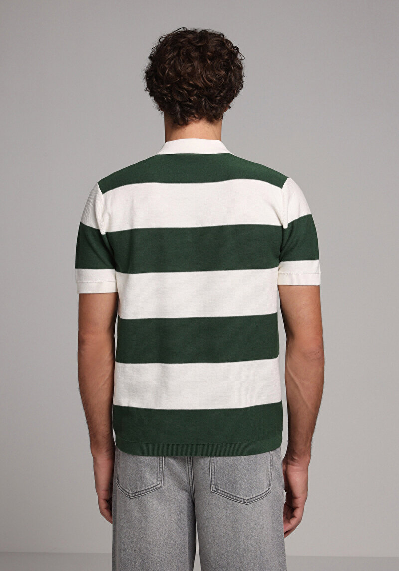 Imagine a Pulover Cu Mâneci Scurte De Barbati Verde Regular Fit Cl1077622