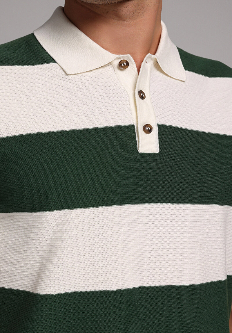 Imagine a Pulover Cu Mâneci Scurte De Barbati Verde Regular Fit Cl1077622