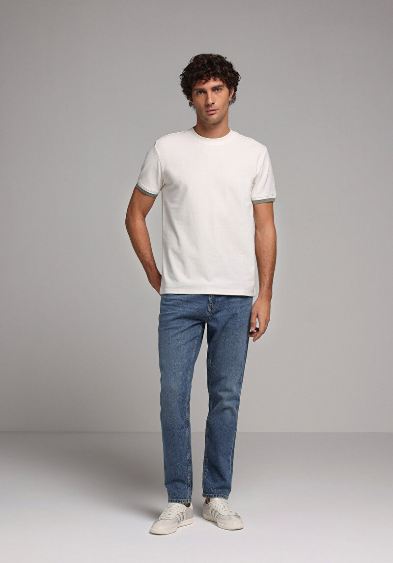 Imagine a Tricou Cu Maneca Scurta De Barbati Alb Regular Fit Cl1078806