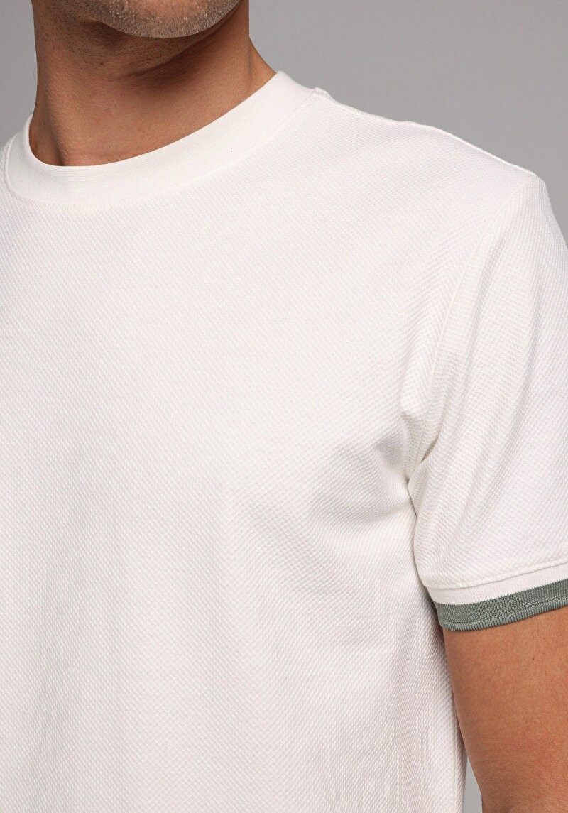 Imagine a Tricou Cu Maneca Scurta De Barbati Alb Regular Fit  Cl1078806