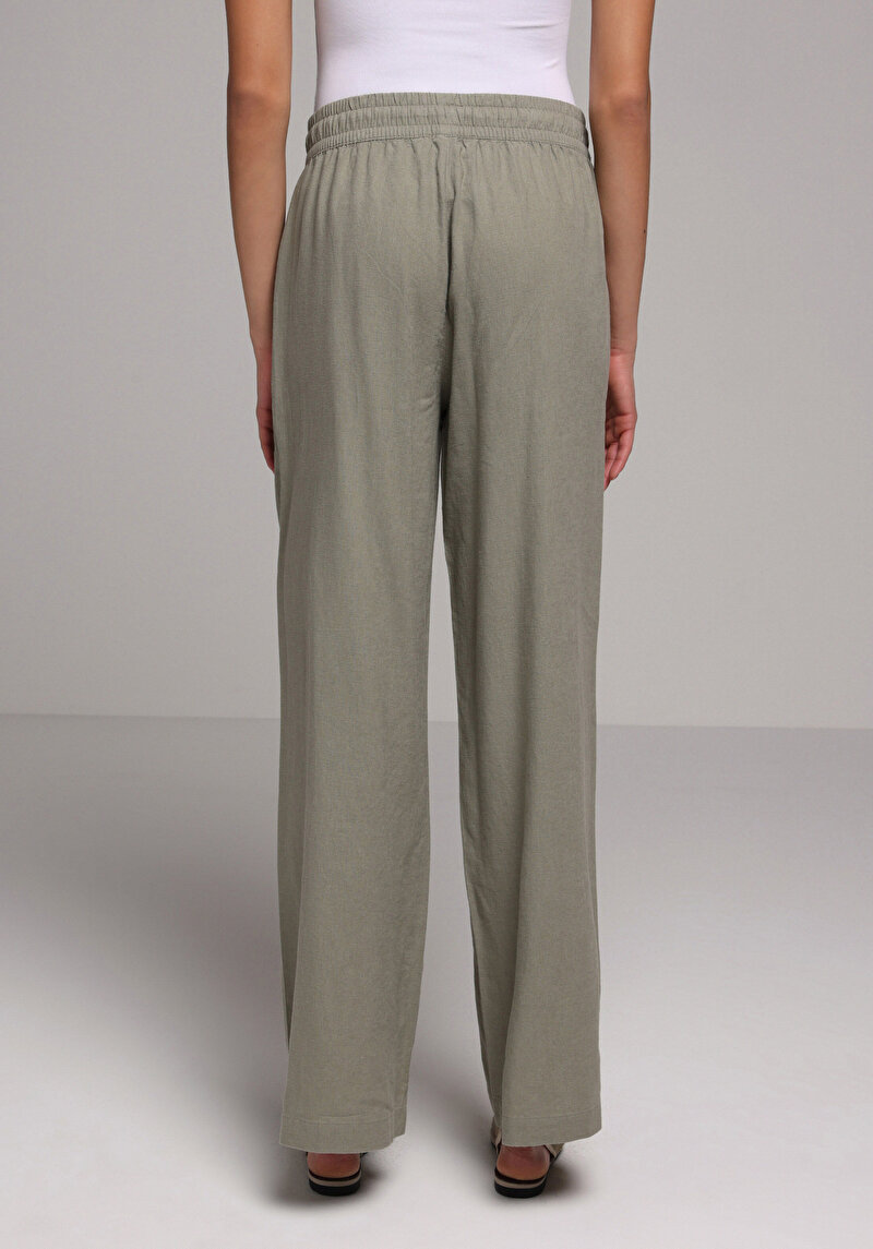 Imagine a Pantaloni De Dama Verde Regular Fit Cl1079432