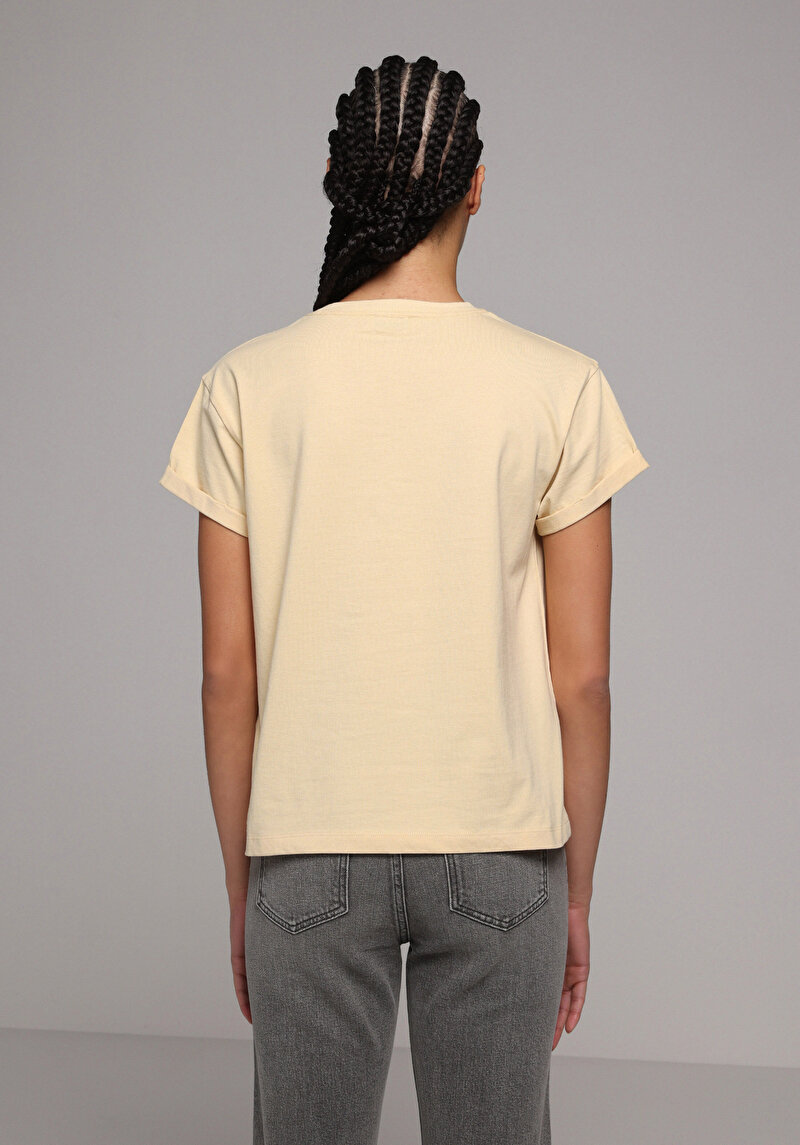 Imagine a Tricou Cu Maneca Scurta De Dama Galben Regular Fit  Cl1079040