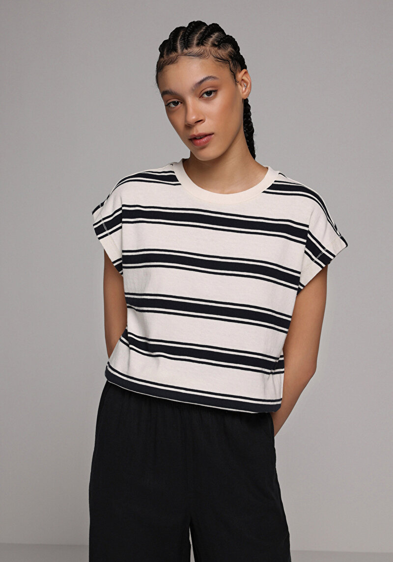 Imagine a Bluza Cu Maneca Scurta De Dama Albastru Marin Regular Fit  Cl1079004