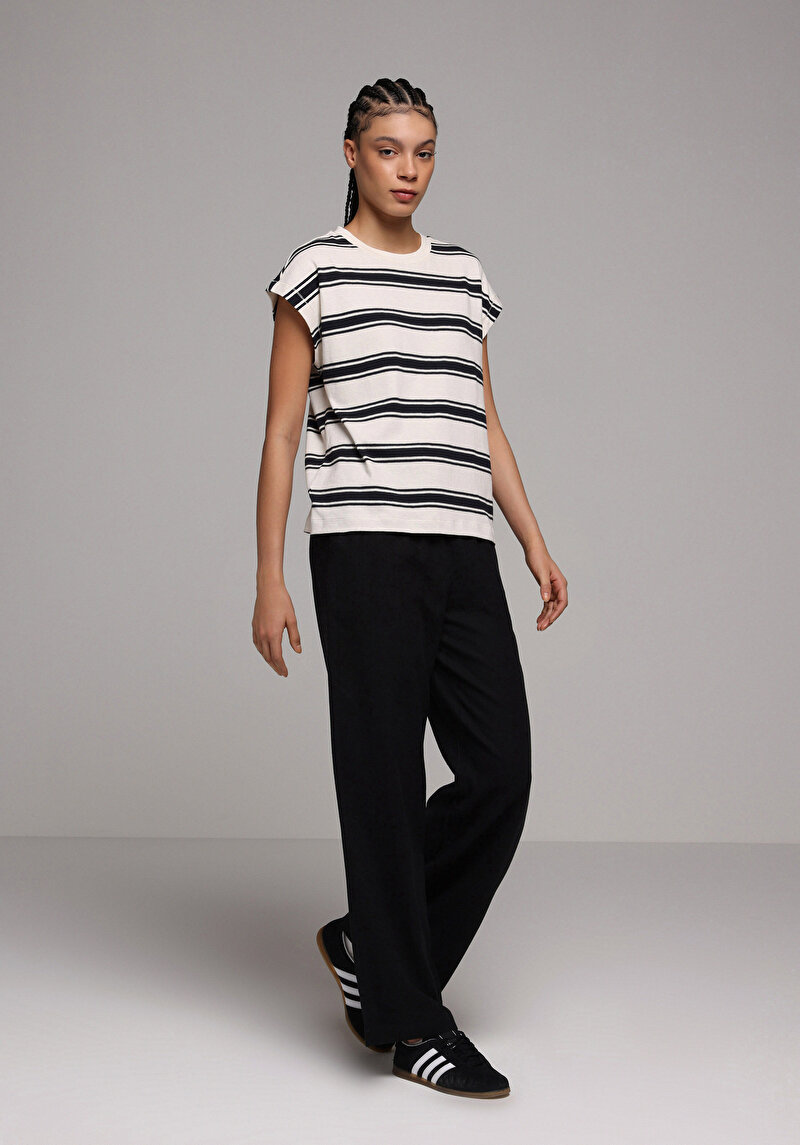 Imagine a Pantaloni De Dama Negru Regular Fit Cl1079432