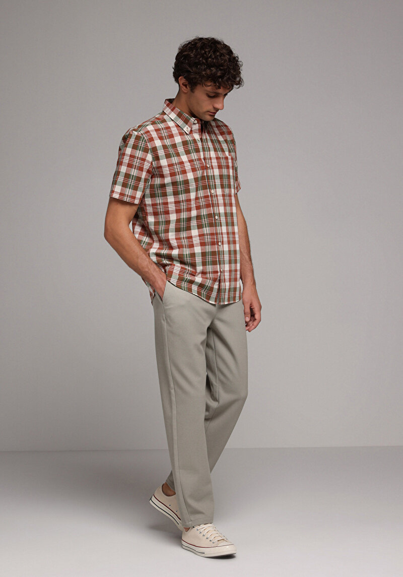 Imagine a Pantaloni De Barbati Verde Regular Fit  Cl1077421