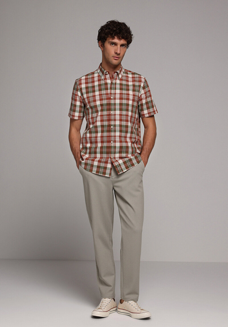 Imagine a Pantaloni De Barbati Verde Regular Fit  Cl1077421