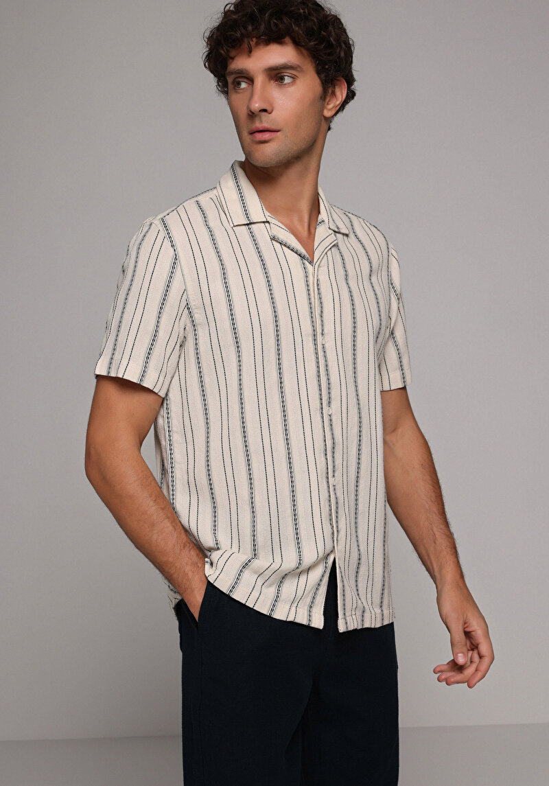 Imagine a Camasa Cu Maneca Scurta De Barbati Ecru Regular Fit  Cl1079320