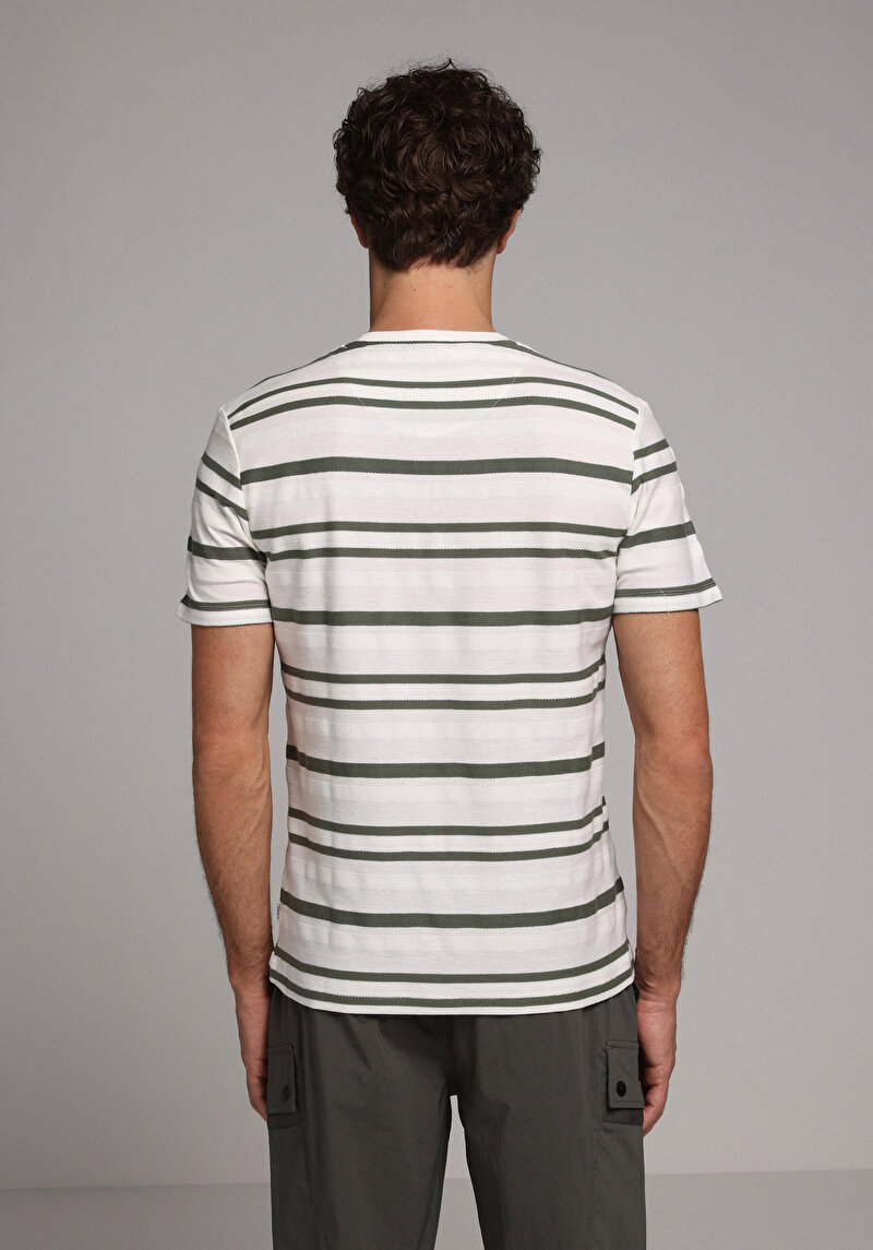 Imagine a Tricou Cu Maneca Scurta De Barbati Alb Regular Fit  Cl1079440