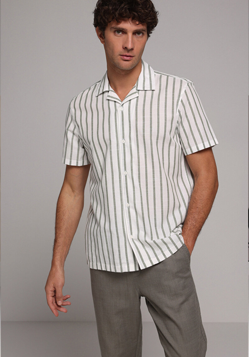 Imagine a Camasa Cu Maneca Scurta De Barbati Verde Regular Fit  Cl1079442