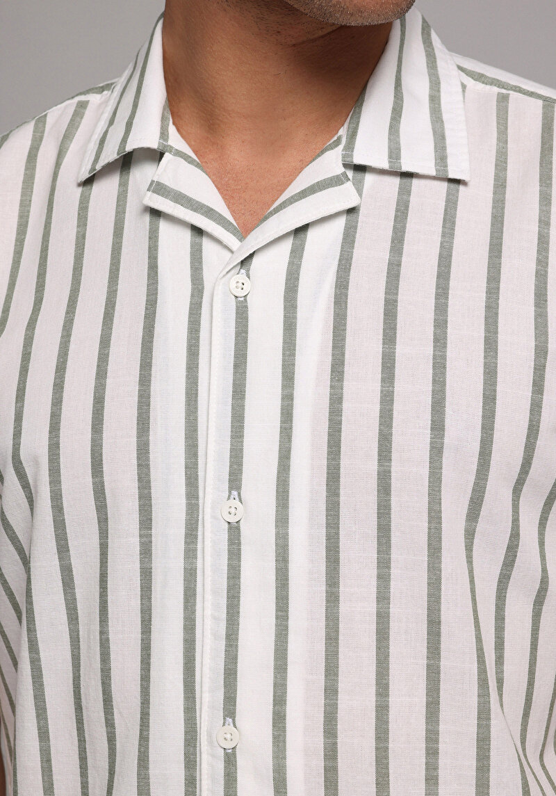 Imagine a Camasa Cu Maneca Scurta De Barbati Verde Regular Fit Cl1079442