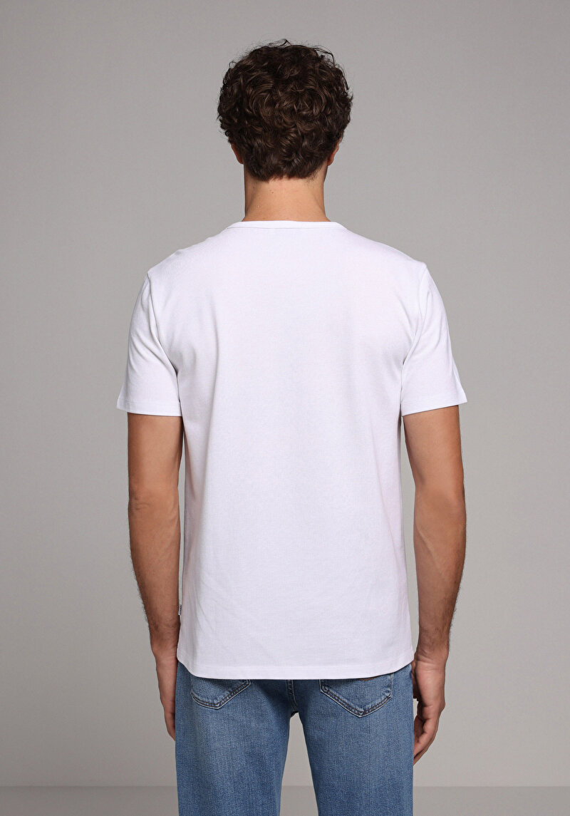 Imagine a Tricou Cu Maneca Scurta De Barbati Alb Regular Fit Cl1080060