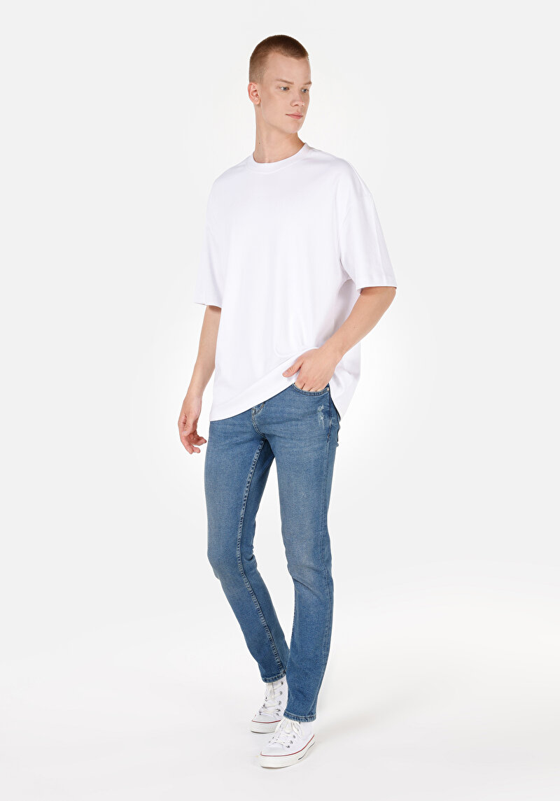 Afișați detalii pentru Pantaloni De Barbati Denim Straight Fit 044 Karl Cl1070545