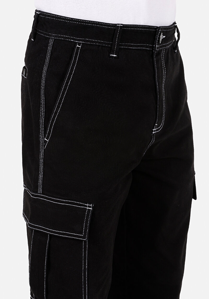 Imagine a Pantaloni De Barbati Negru Regular Fit  Cl1072470