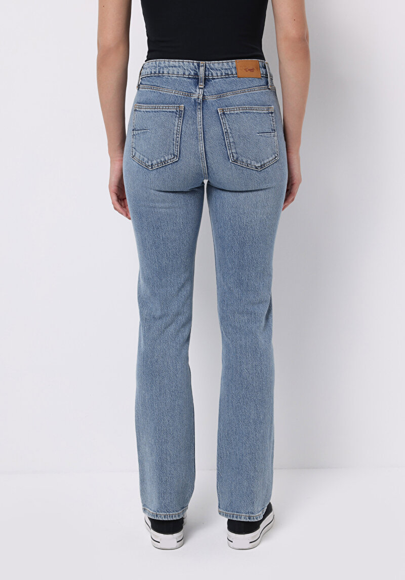 Imagine a Pantaloni De Dama Regular Fit 792 Mila