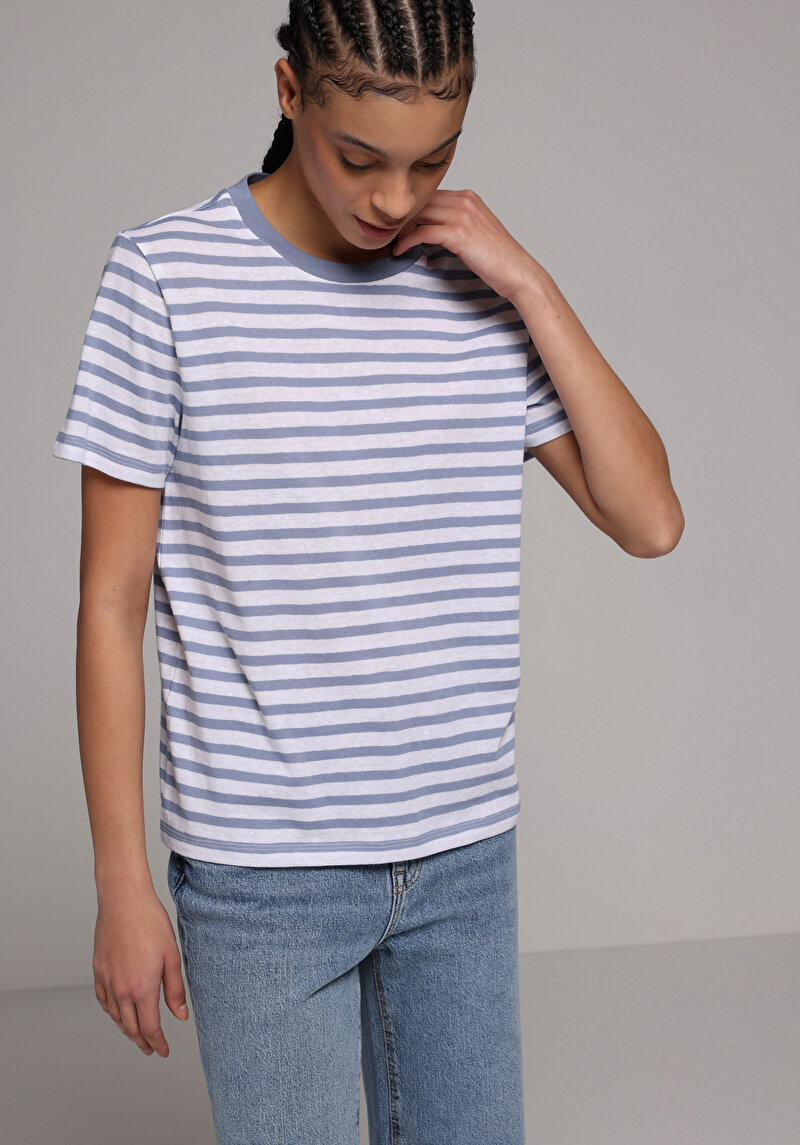 Imagine a Tricou Cu Maneca Scurta De Dama Albastru Regular Fit Cl1079954