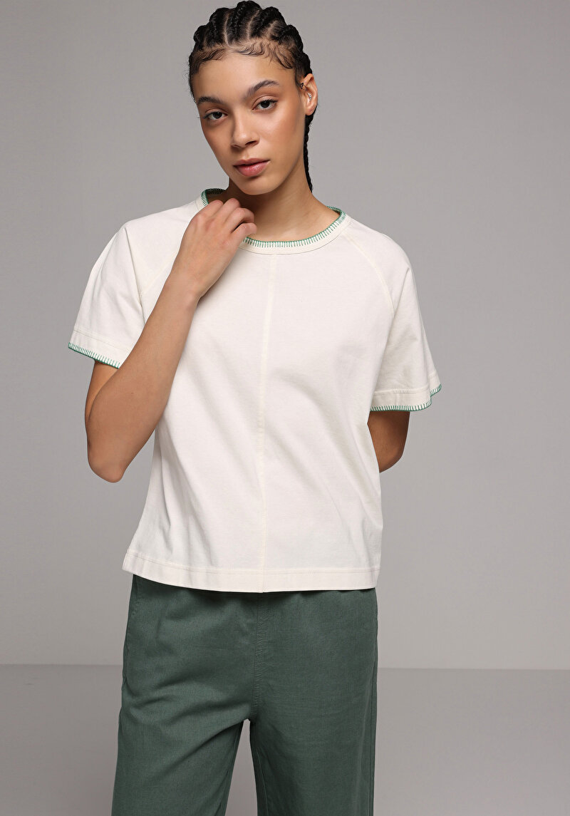 Imagine a Tricou Cu Maneca Scurta De Dama Ecru Regular Fit  Cl1078305